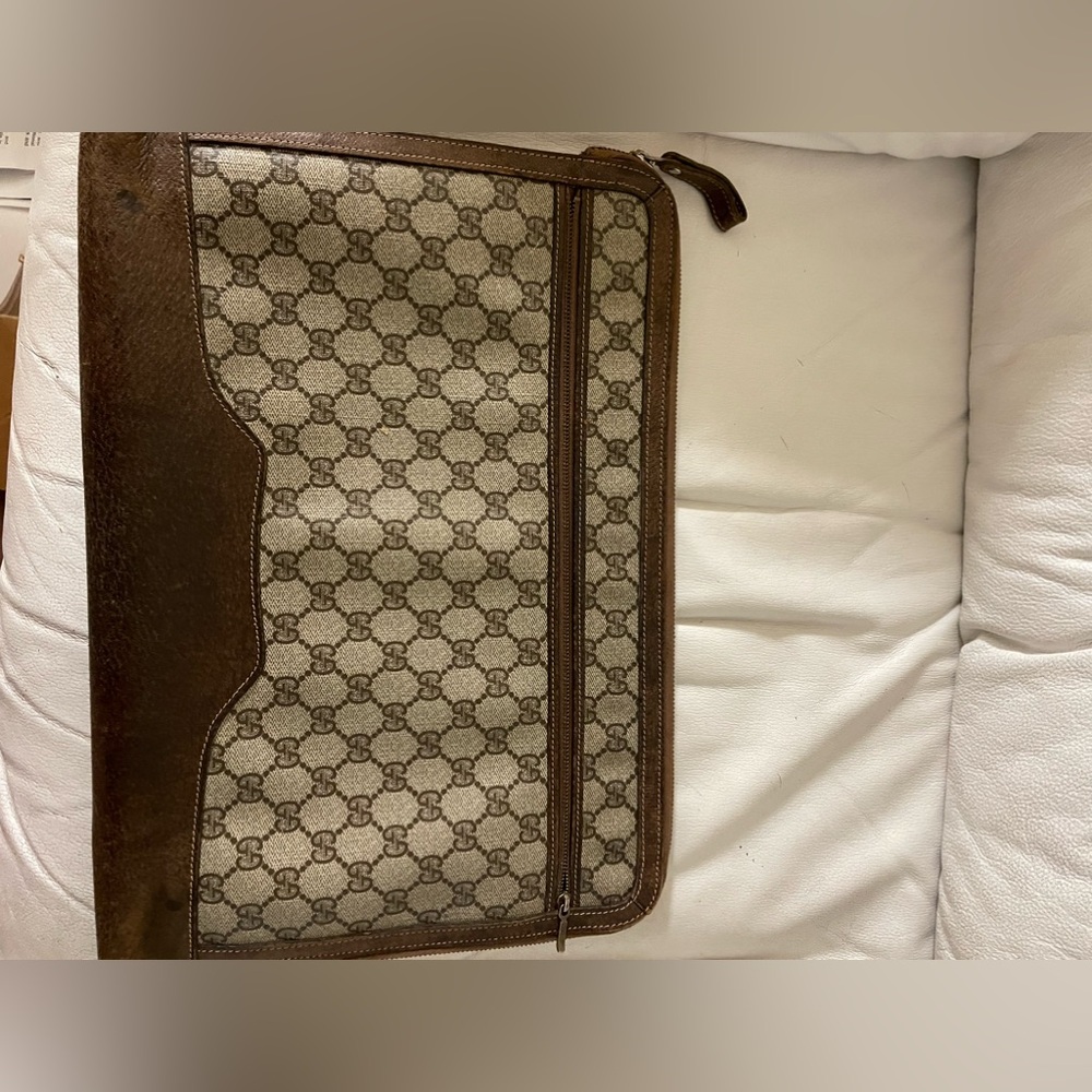 Original Gucci Portfolio.